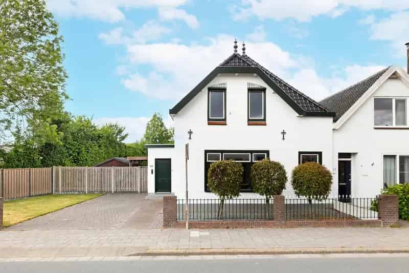 Huis Te Koop , 26, Terneuzensestraat, Zaamslag, Zeeland