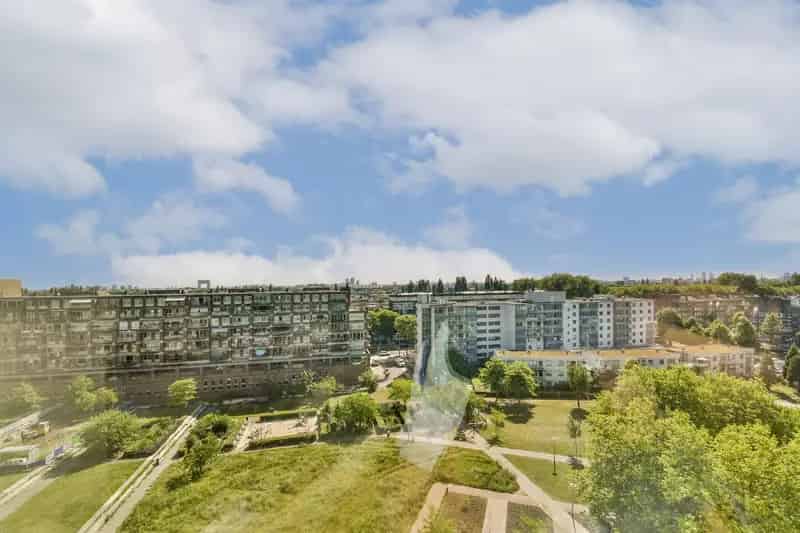 Studio Amsterdam Bos en Lommerplantsoen 29m2