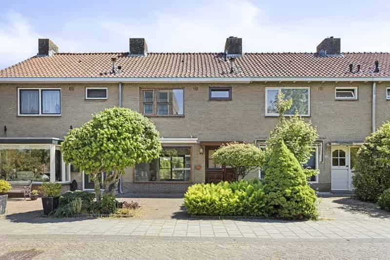Een gezinswoning in Purmerend met 3 slaapkamers en zonnige tuin