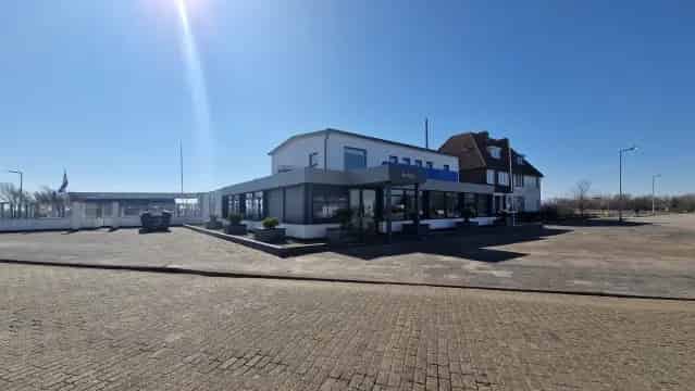 Horecapand met Woonruimte te Huur Hoek van Holland