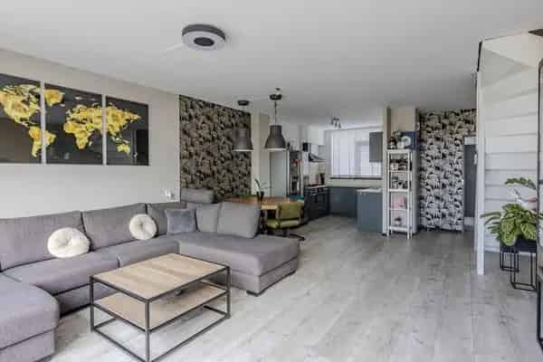 Ruime eengezinswoning met 4 slaapkamers en vrij uitzicht