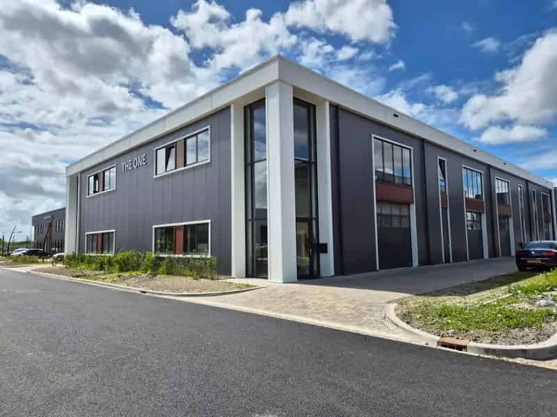 Bedrijfshal te koop Zwaag 288m2