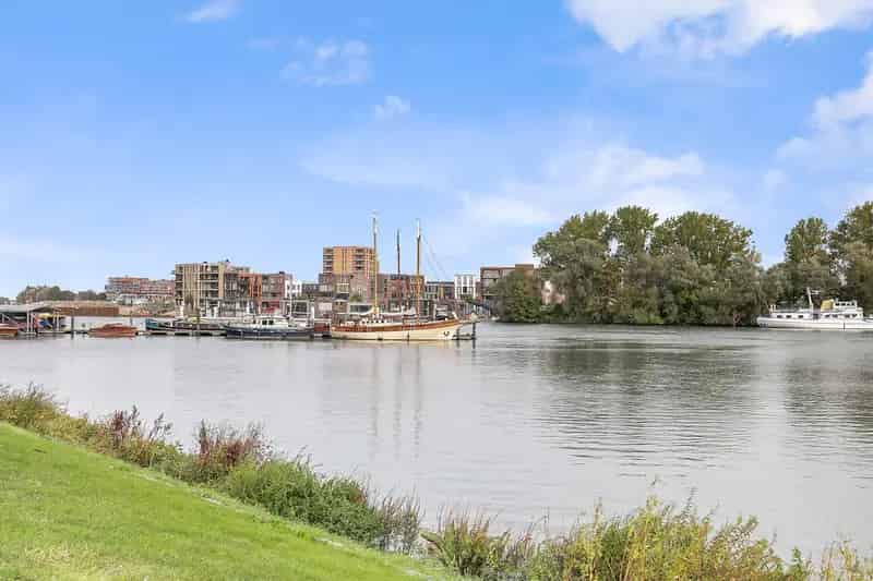 Maisonnette Dordrecht  82m2  2 slaapkamers  Terras  Parkeerplaats