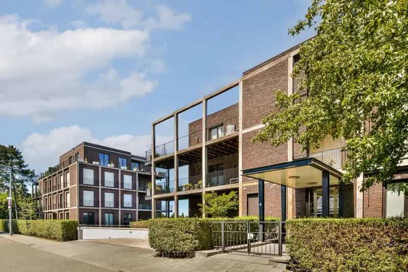 Luxe Hoekappartement Hillegersberg 2 Badkamers 2 Parkeren Terras 32m2