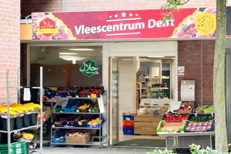 Winkelpand te koop Delft Bikolaan 141m2 Halal Supermarkt Belegging