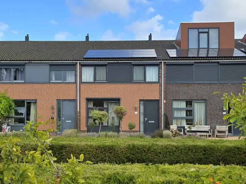Huis te koop: Maasdam-akker 32 2994 BH Barendrecht | Funda