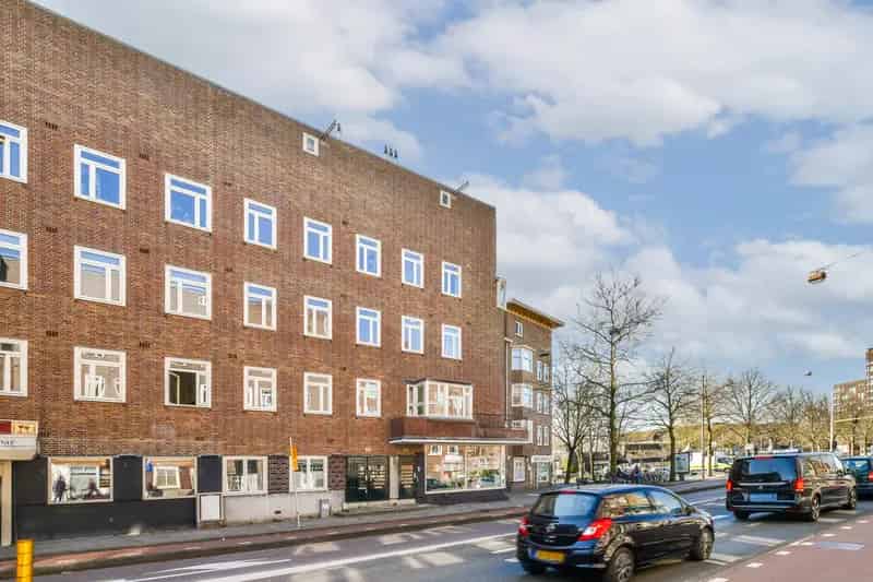 Appartement 49m2 2 slaapkamers Jan van Galenstraat te renoveren