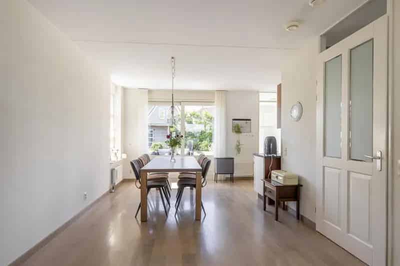 Royale geschakelde woning 4 slaapkamers garage tuin energielabel A