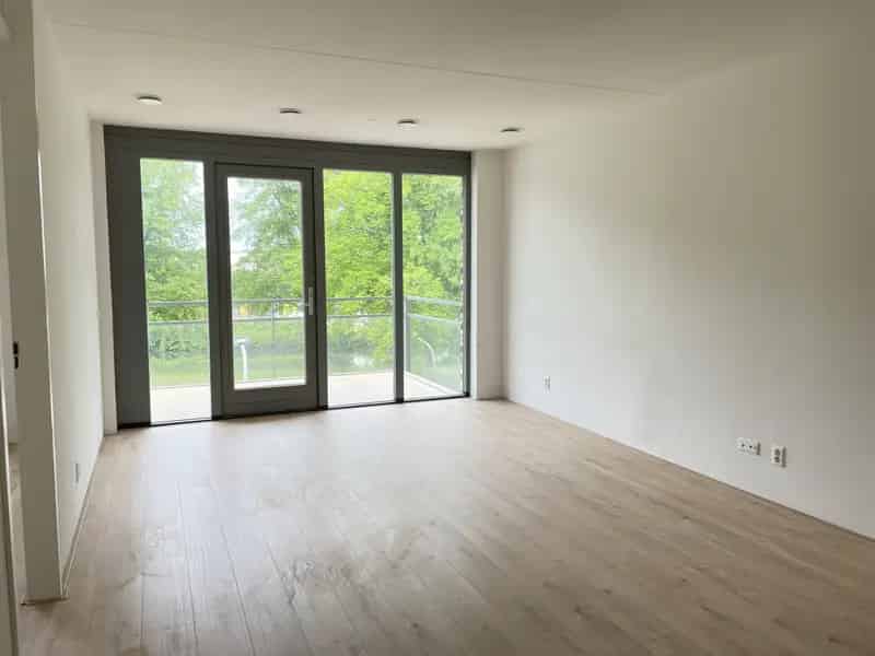 3 Kamer Appartement Duivendrecht 73m2 Balkon Parkeerplaats