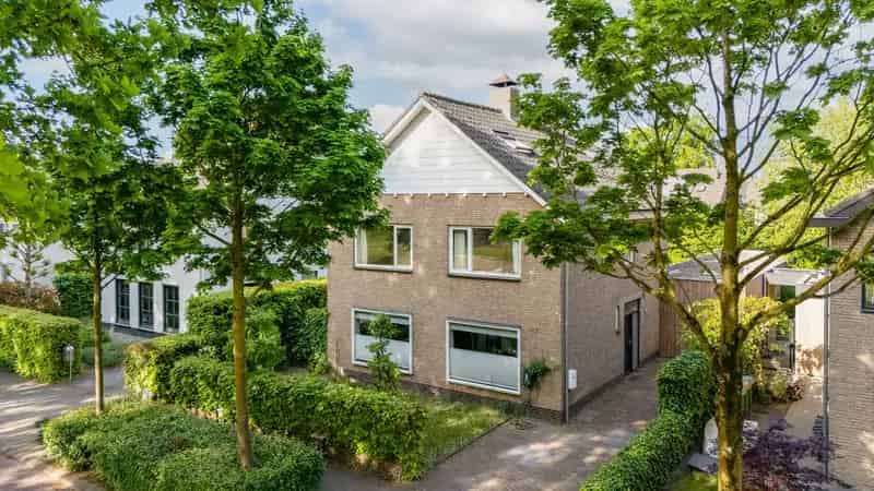 Huis te koop Ulvenhout Slotlaan 216m2 3 slaapkamers tuin