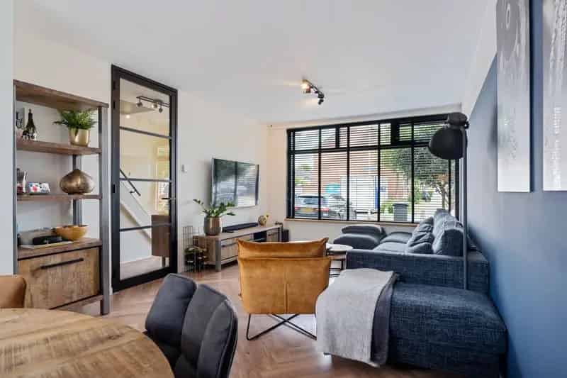 Moderne Tussenwoning Zoetermeer Instapklaar Tuin Zuid Luxe Afwerking