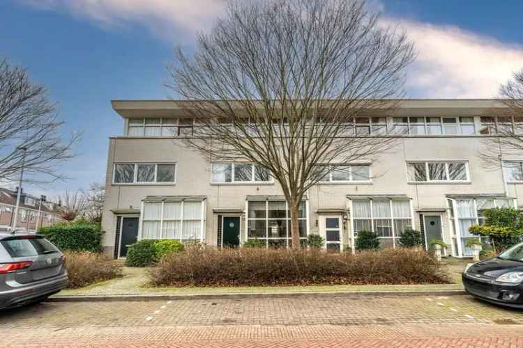 Ruime Familiewoning Leiderdorp 4 slaapkamers Nabij Voorzieningen