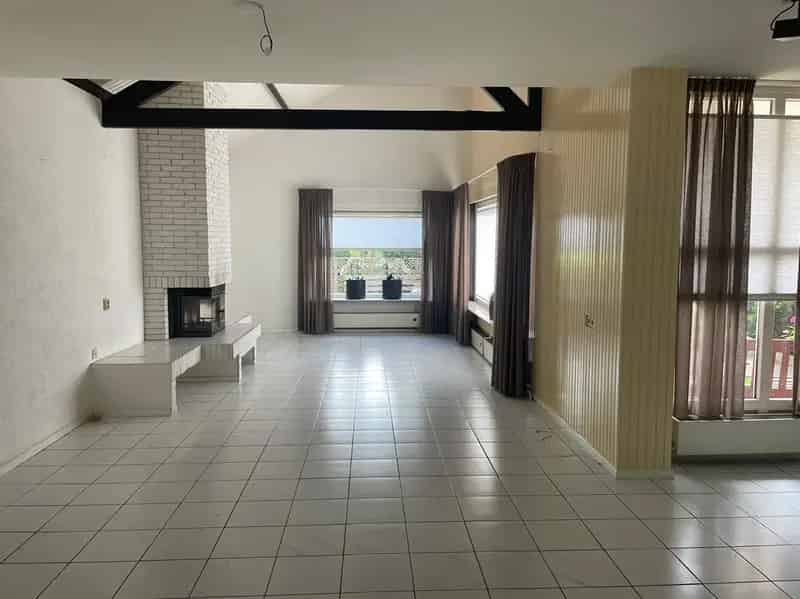 Huis Te Koop , 27, Beukenlaan, Fijnaart, Noord-Brabant
