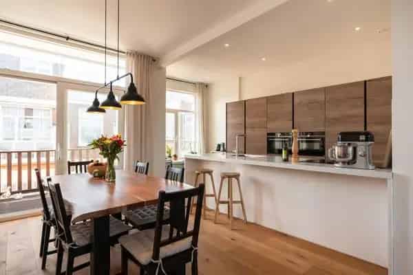 Te Huur: Luxe 4 Slaapkamers Bovenwoning Scheveningen