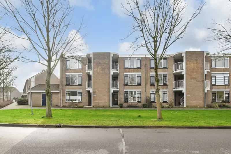 Appartement te koop Zoetermeer: gelijkvloers wonen met tuin
