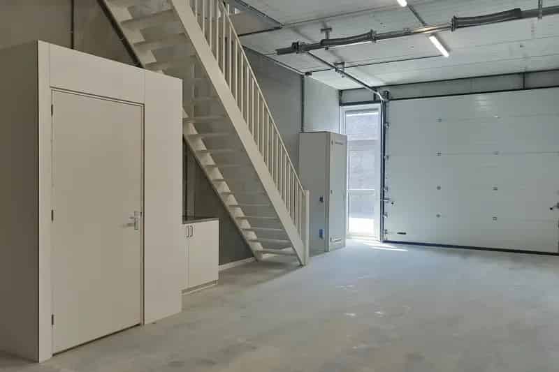Bedrijfsruimte te koop Weert 110m2  Verhuurd Nieuwbouw