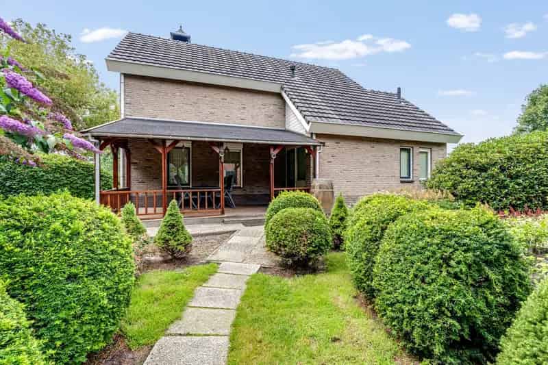 Vrijstaande woning Klazienaveen: Ruim, Landelijk en Duurzaam