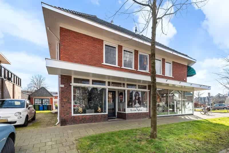 Belegging Apeldoorn: Winkel & Appartement te Koop
