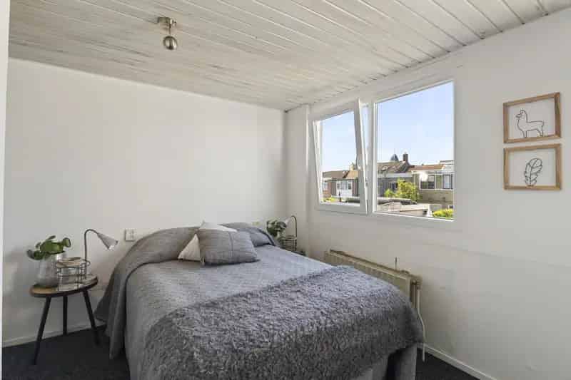 Tussenwoning Den Helder Centrum  Zonnige Tuin Energielabel A