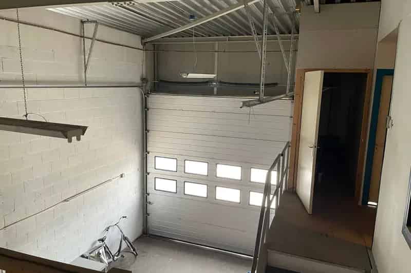 Bedrijfshal Zoetermeer te huur 135m²