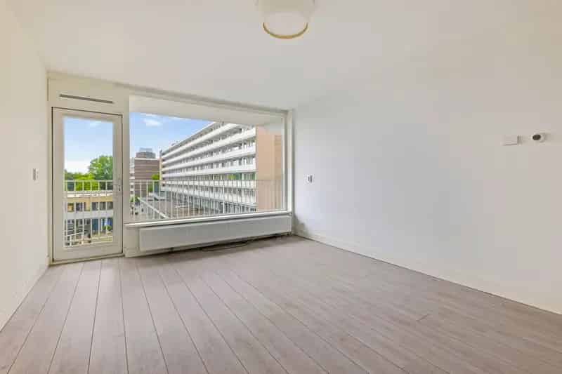 3 Kamer Appartement Amsterdam Delflandplein 78m2 Balkon