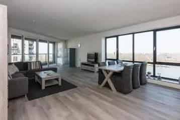 Te Huur: Gemeubileerd 3 Kamer Appartement Spijkenisse 112m2