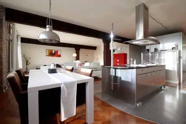 Te Huur: Ruim Loftappartement 140m2 Kop van Zuid Rotterdam