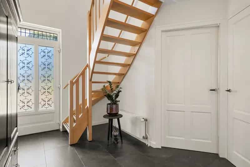 Moderne Villa met Glastuinbouwbedrijf te Angeren