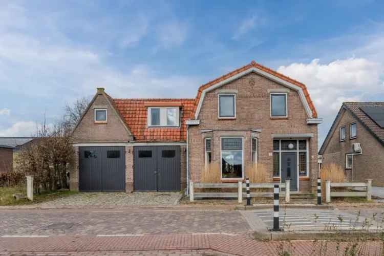 Huis te koop Lage Zwaluwe 5 slaapkamers dubbele garage