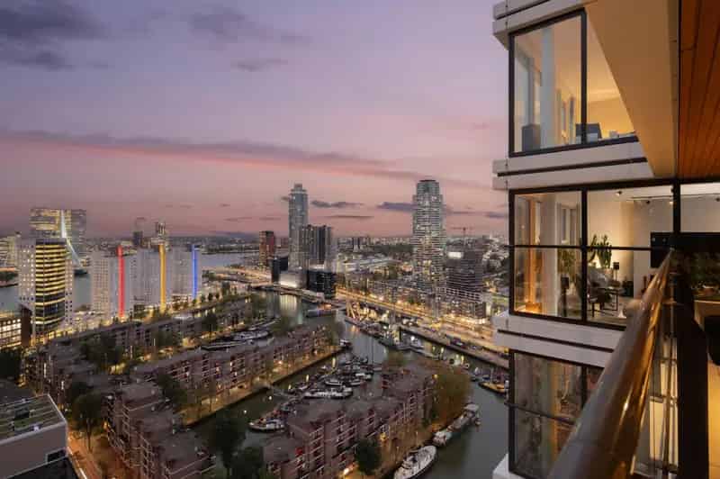 Luxe appartement 100Hoog Wijnhavenkwartier 27e verdieping