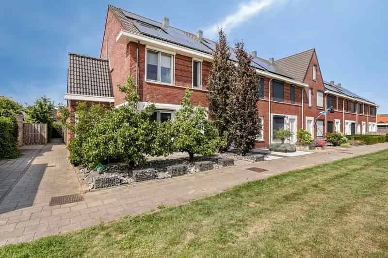 Huis te koop: Ruime hoekwoning met 6 slaapkamers in Haaften