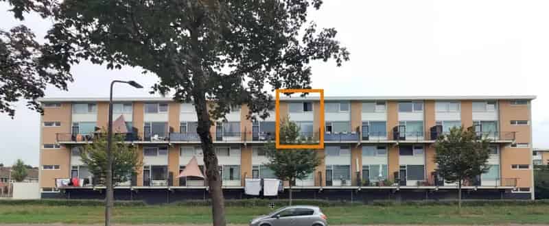 Meijhorst 2249: 2-laagse woning nabij winkelcentrum en snelweg