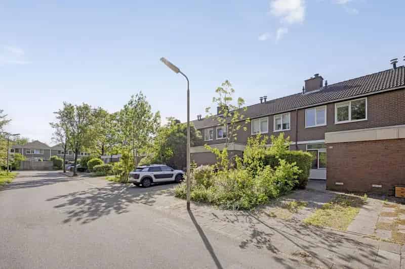 Geschakelde woning Aldlan-Oost: 45 Slaapkamers Tuin Nabij Wijkcentrum