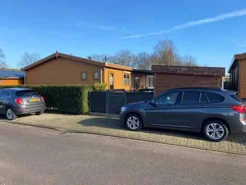 Recreatiewoning aan het water West-Graftdijk