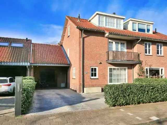 21 Kap woning Badhoevedorp 178m2 100m2 tuin 2 parkeerplaatsen