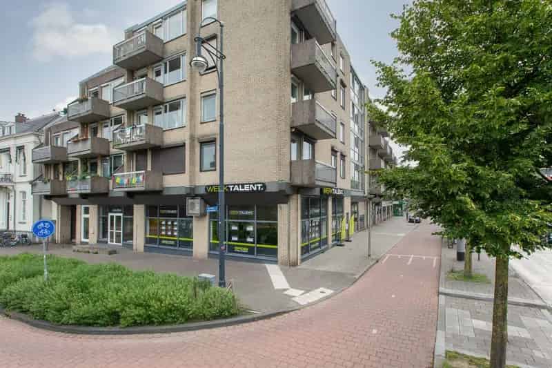 Appartement Arnhem Centrum: Ruim, Lichtrijk & Eigen Parkeerplaats