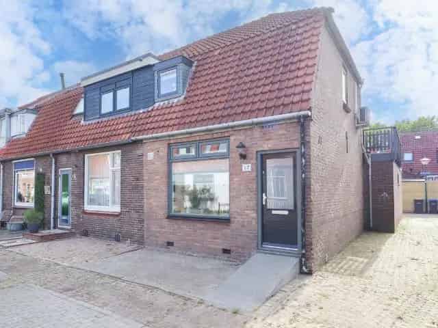 Hoekwoning Spakenburg Polstraat 17 Instapklaar