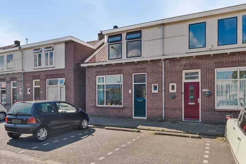 Kalf 180 Zaandam: Prachtige woning met tuin op het zuiden