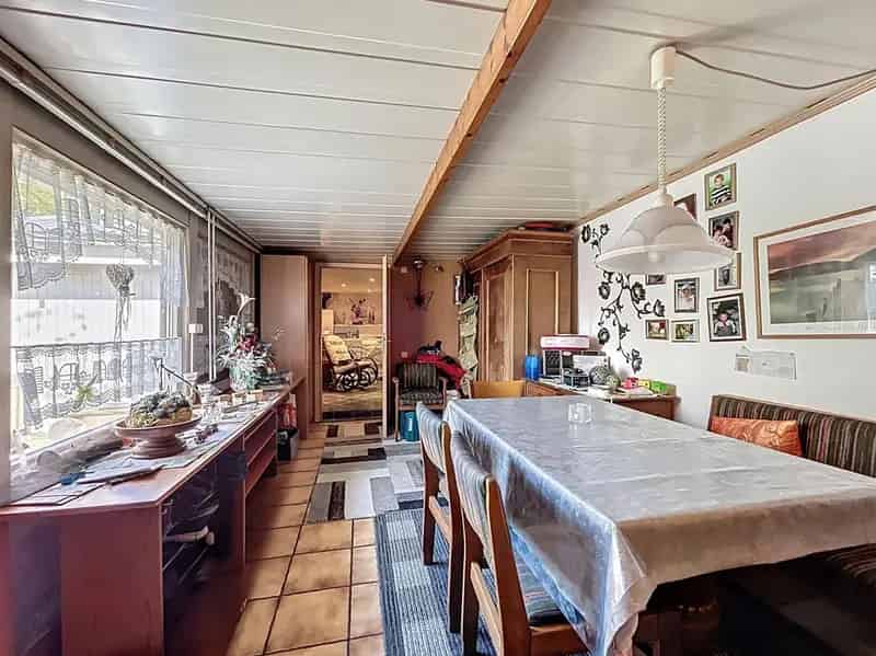 Goed onderhouden woning met polderzicht in Schoondijke