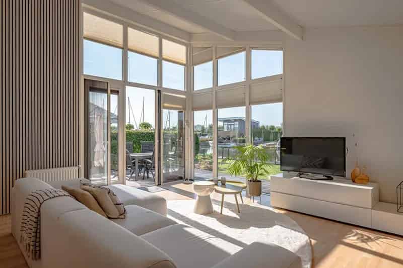 Moderne Recreatiebungalow Lemmer Aanlegsteiger Watersport