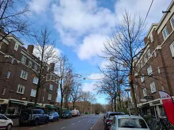 Portiekflat Stadionbuurt  Gezellig Balkon Zuidwesten