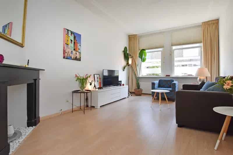 Appartement te koop Den Haag Bloemenbuurt 4-kamer parterre