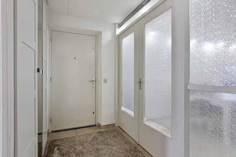 3-Kamer Appartement Dedemsvaartweg Den Haag