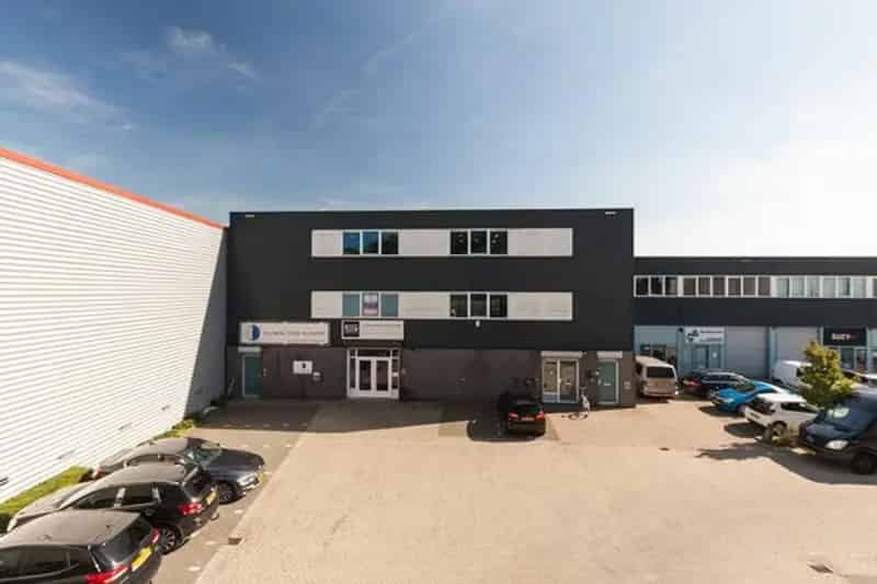 Kantoorruimte te huur Diemen 475m² Sniep