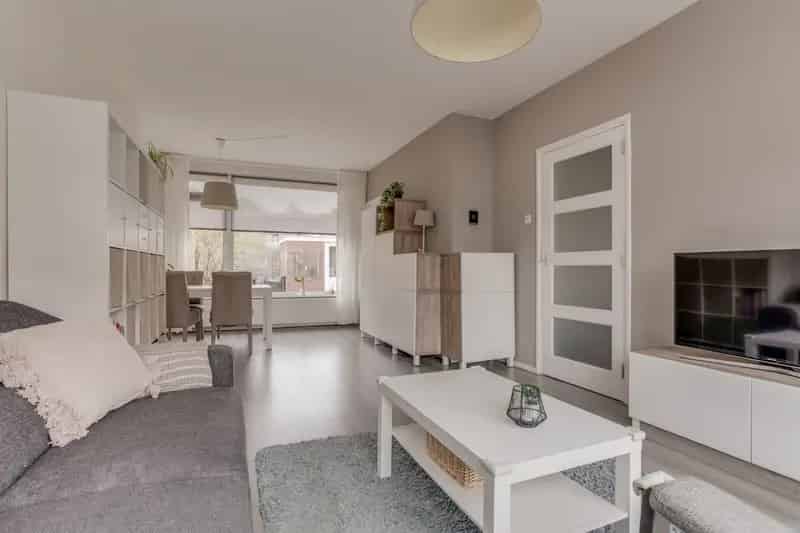 Eengezinswoning Rozenburg 3 slaapkamers moderne keuken