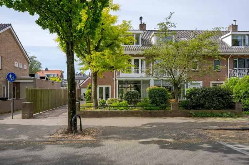 6 Kamer Hoekwoning Voorschoten Ruime Tuin Garage