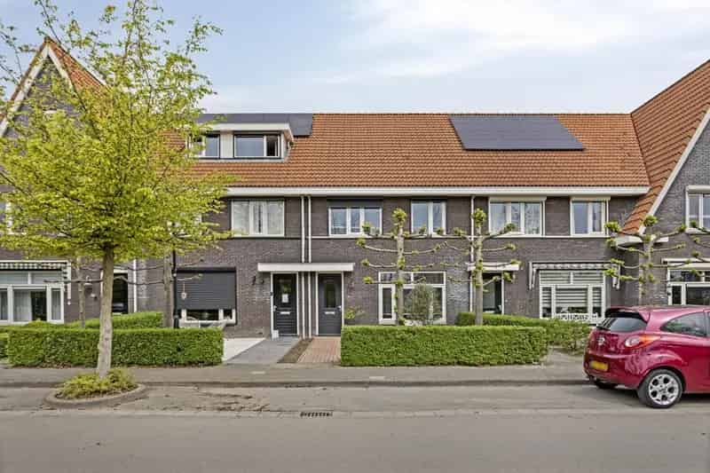 Moderne jaren 30 woning te koop in Othene Zuid