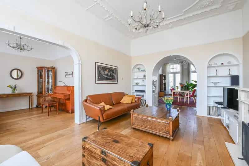 Rijksmonumentaal appartement Belgische Park 6 kamers 196m2