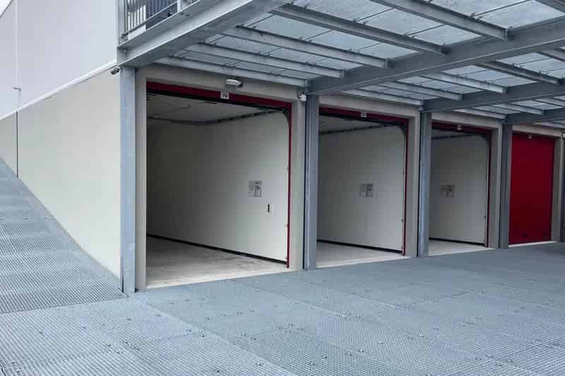 3 Garageboxen te Koop Voorburg - Opslag Werkplek Stalling