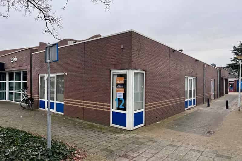Kantoorruimte te Huur Burgum Centrum Nabij Winkels